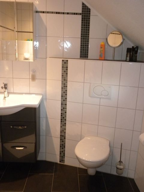 Modernes Badezimmer